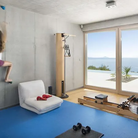 With Sea Views And Wellness In Rabac