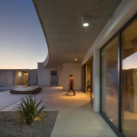 Βίλα With Sea Views And Wellness In *