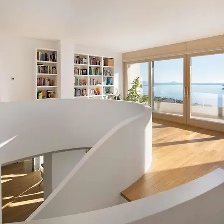 With Sea Views And Wellness In *