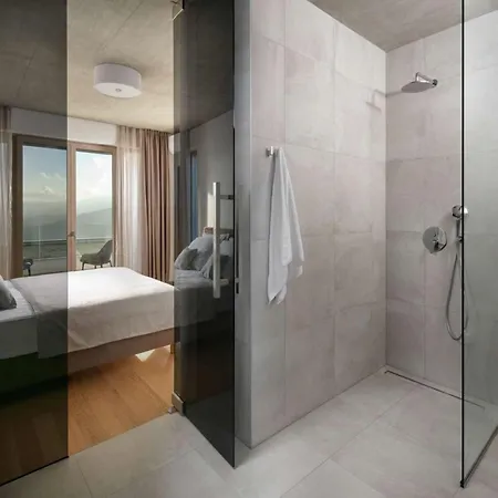 With Sea Views And Wellness In *